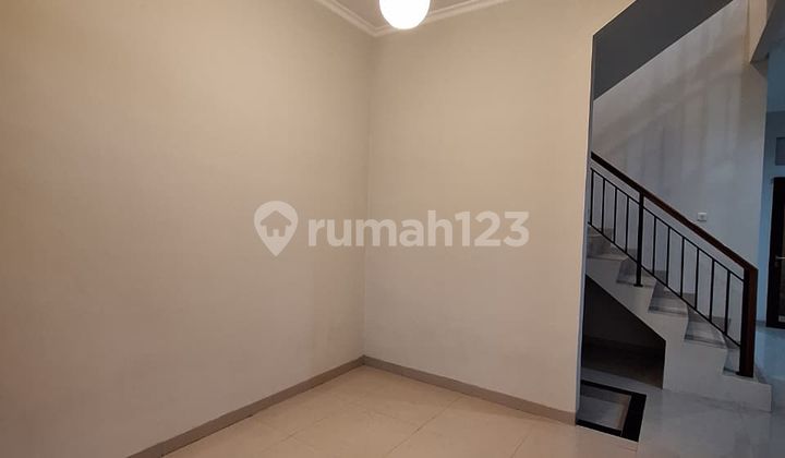 New ready-to-occupy house Pondok Kelapa East Jakarta 2