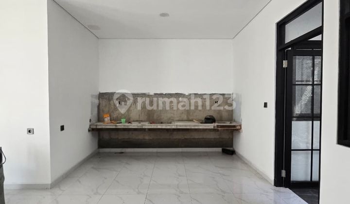 Rumah baru di komplek pondok bambu Jakarta Timur  2