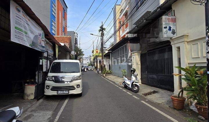 Rumah Siap Huni Cocok Untuk Usaha di Kebon Kacang Jakarta Pusat 2