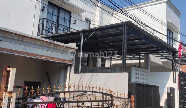 Rumah Mewah Baru 2 Lantai Classic Modern di Komplek Cipayung  2