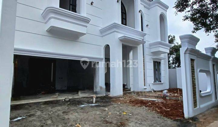 Rumah baru design classic di Andara cinere Depok  1