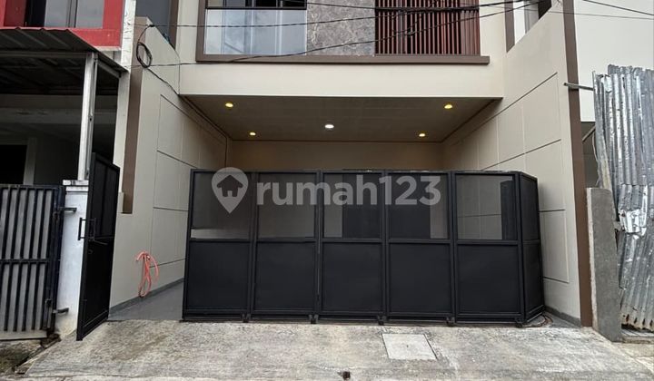 Rumah Modern Minimalis di Rawamangun Jakarta Timur
