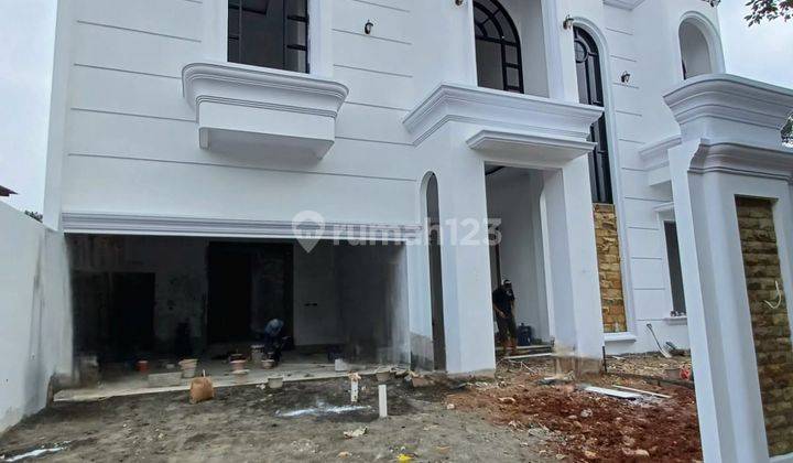 Rumah baru design classic di Andara cinere Depok  2