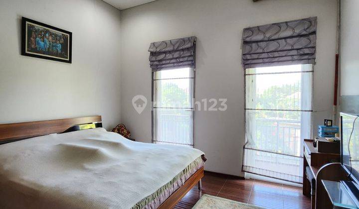 Rumah Dgn Pool Pribadi di Billymoon Pondok Kelapa Jakarta Timur 