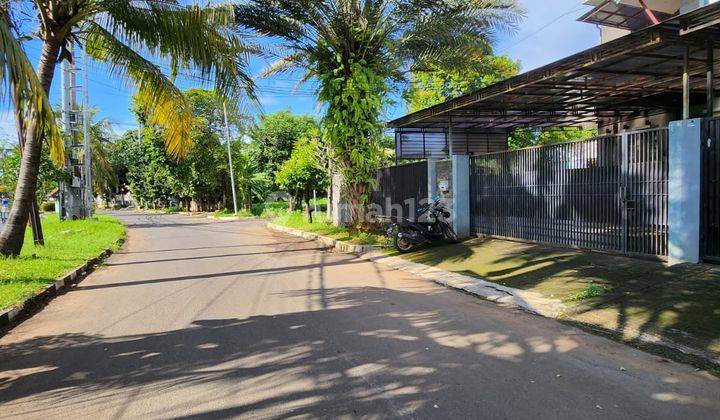 Rumah Dgn Pool Pribadi di Billymoon Pondok Kelapa Jakarta Timur 