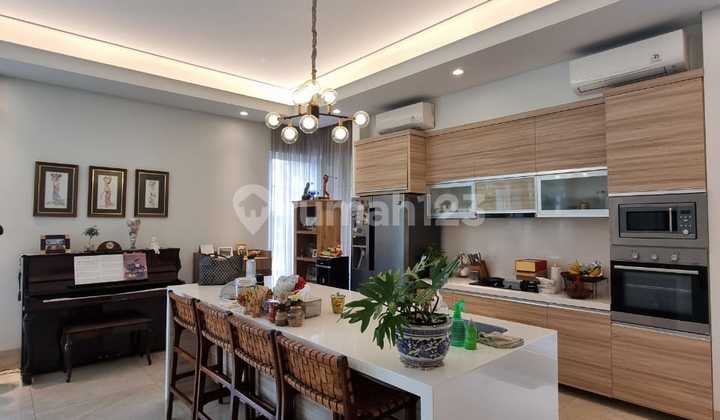 Di Jual Rumah Mewah Nuansa Villa di Veteran Jakarta Selatan  4