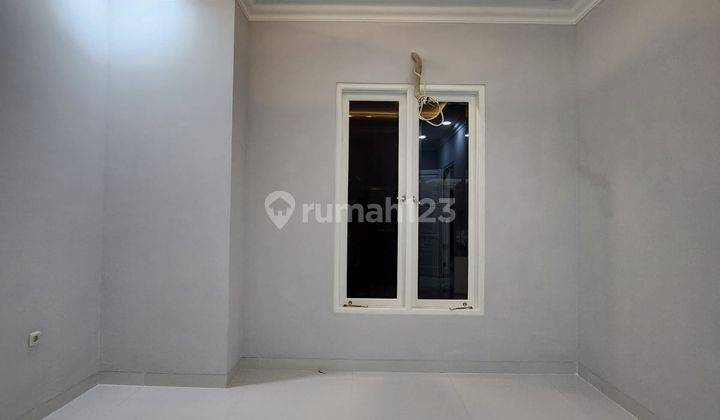 Di Jual Rumah Mewah di Komplek Elit Duren Sawit Jakarta Timur 2