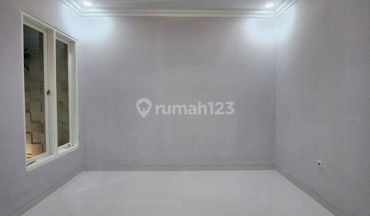Di Jual Rumah Mewah di Komplek Elit Duren Sawit Jakarta Timur 11