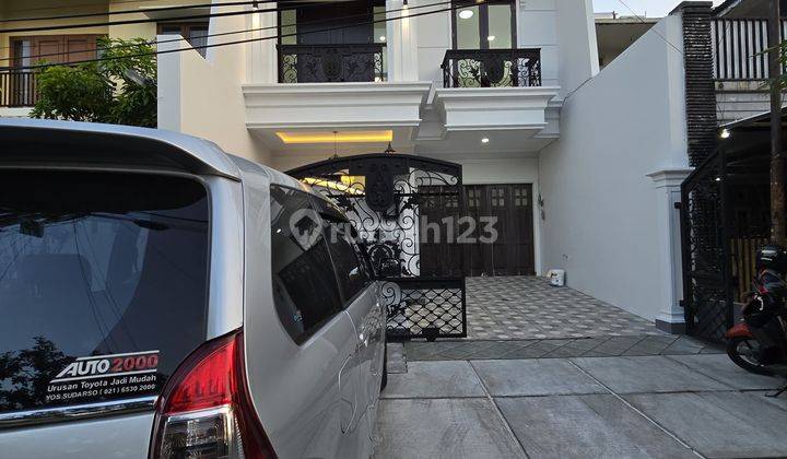 Rumah Baru Design Classic Akses Jalan Lebar di Pondok Bambu  1