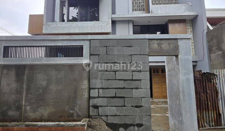 Rumah Baru Design Modern di Duren Sawit Jakarta Timur  1