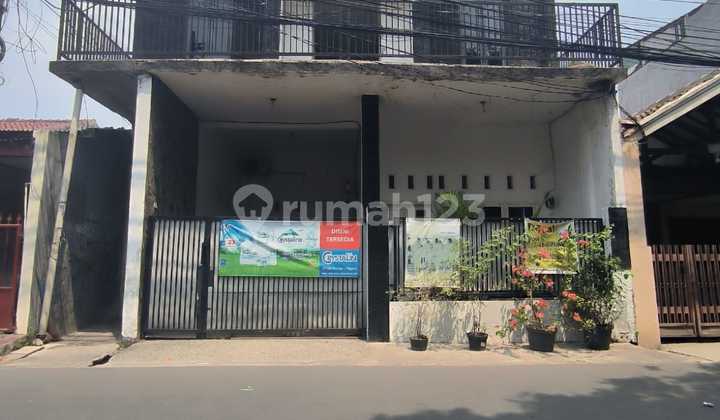 Rumah bonus kostan di pancoran Jakarta Selatan Rumah bonus kostan di pancoran Jakarta Selatan