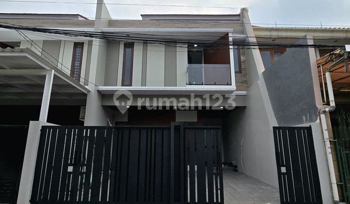 New house in the elite complex one gate Cempaka Putih Tengah Central Jakarta 2