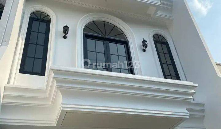 Rumah baru design modern classic di cipinang cimpedak jakarta timur  1