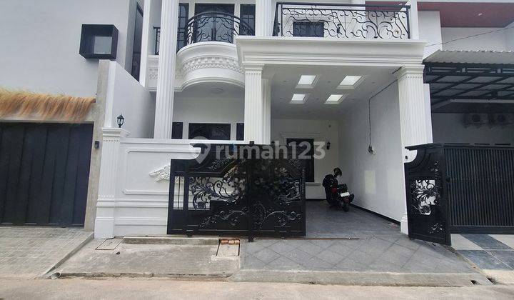 Rumah Baru Design Modern Classic di Pulomas Jakarta Timur 1