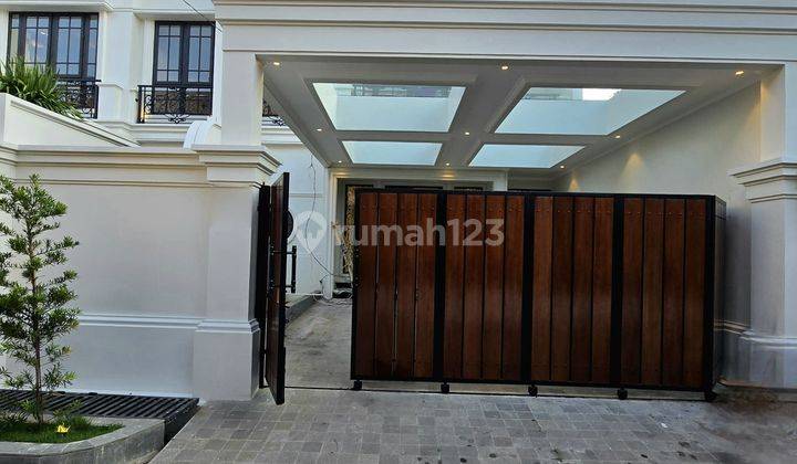 Rumah mewah design classic di komplek cempaka putih jakarta pusat  1