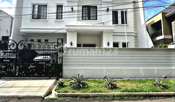 Rumah Mewah Siap Huni di Pulomas Jakarta Timur Rumah Mewah Siap Huni di Pulomas Jakarta Timur