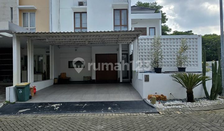Rumah modern dgn pool pribadi di metland cakung jakarta timur Rumah modern dgn pool pribadi di metland cakung jakarta timur