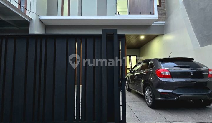 Rumah baru di komplek elite di cempaka putih tengah jakarta pusat Rumah baru di komplek elite di cempaka putih tengah jakarta pusat