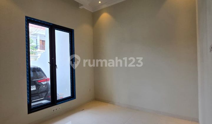 Rumah baru di komplek akses lebar di cempaka putih jakarta pusat 2
