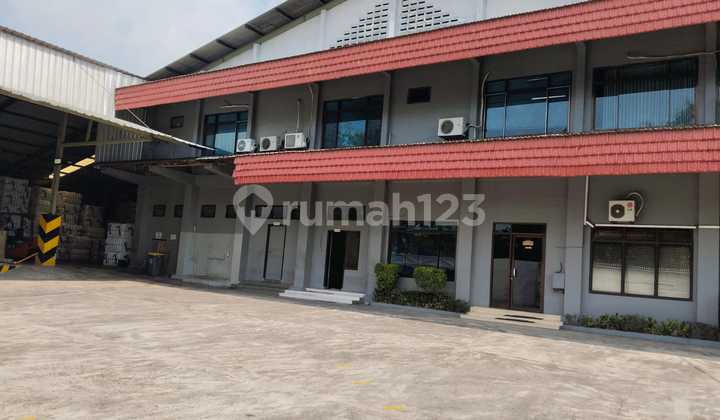 Rayon Fiber Factory Still Active in Production in Karanganyar Regency, Central Java