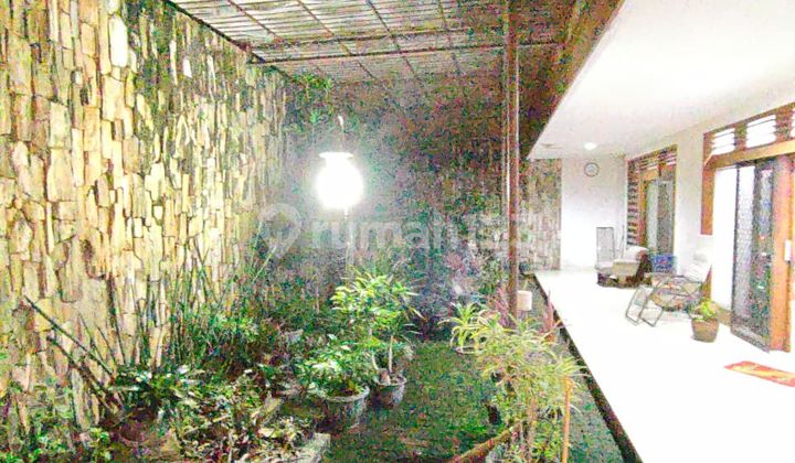 Dijual Rumah Besar di Jalan Pulo Asem Timur Raya 2