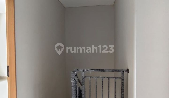 FOR SALE: PARKSPRING GADING HOUSE, NORTH JAKARTA 2