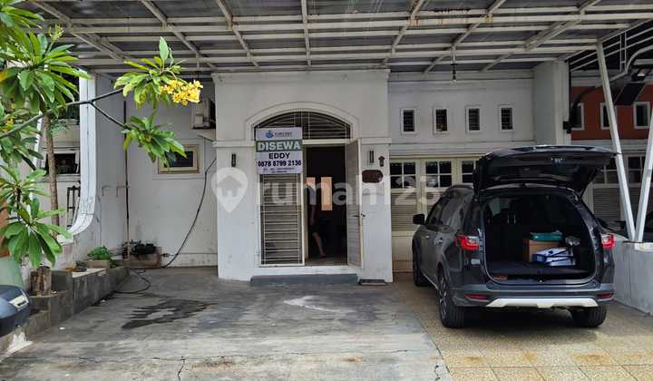 Disewakan Rumah Puri Permata Jakarta Barat Disewakan Rumah Puri Permata Jakarta Barat