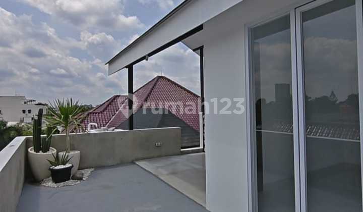 Dijual Rumah Brand New House Kemang Timur Jakarta Selatan