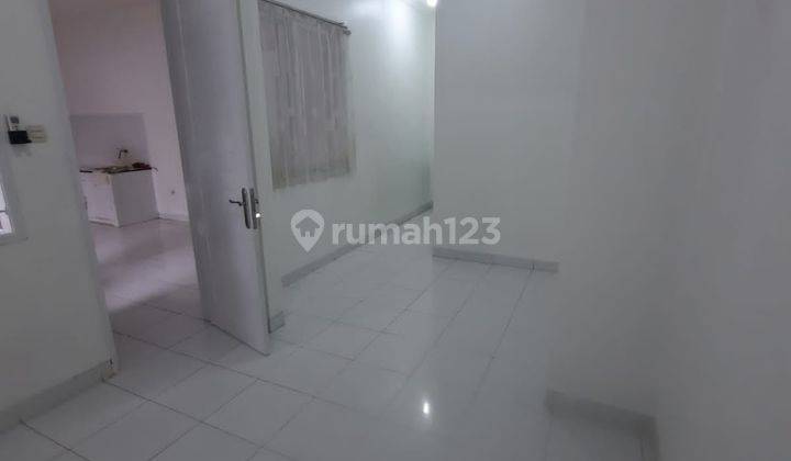Rumah Minimalis Dekat Stasiun Dan Aviary Bintaro Sektor 3 7