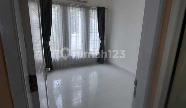 Bintaro Rumah Minimalis Dekat Bintaro Plaza 6