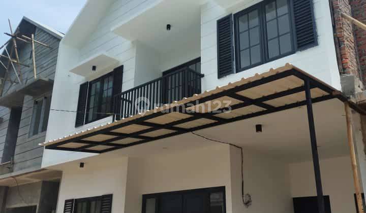 Rumah Minimalis Modern Dekat Sektor 9, Bintaro 2