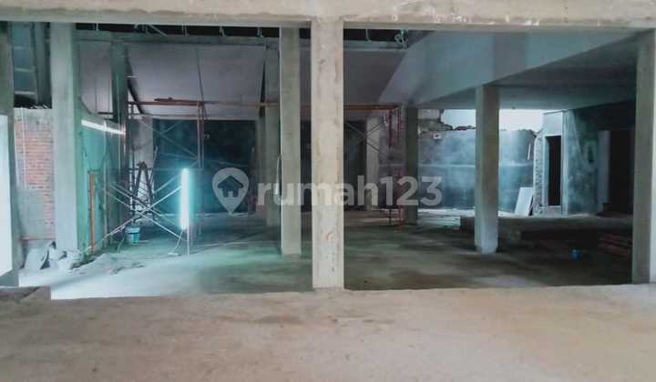 Rumah Usaha Hanya Hitung Tanah Pinggir Jalan Utama Bintaro, Lokasi Komersil Rumah Usaha Hanya Hitung Tanah Pinggir Jalan Utama Bintaro, Lokasi Komersil