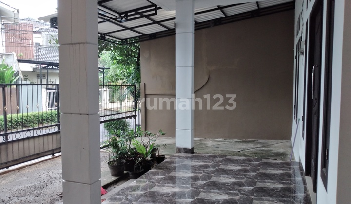 Rumah Disewakan Perumahan Bintaro Jaya Dekat Mall Bintaro Plaza 2