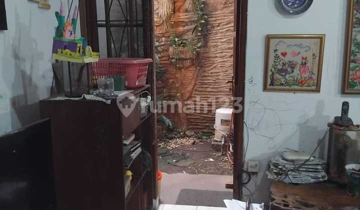 Affordable Ready-to-Occupy House (bu) Can Be Used for Boarding Near STAN Campus Bintaro Sector 5 2