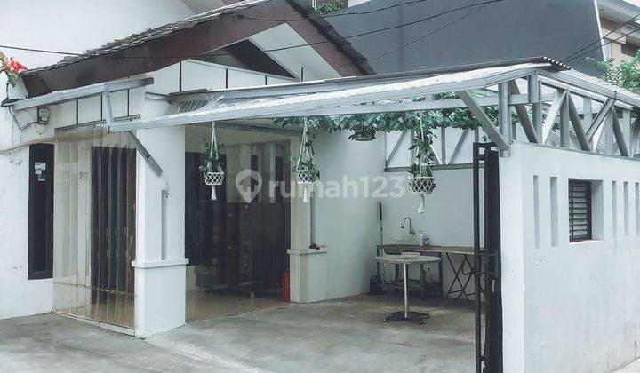 Rumah SHM di Kebayoran Baru , Jakarta Selatan 1