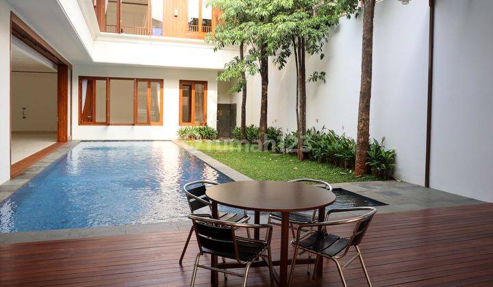 Rumah Mewah Tropical Di Kemang Jakarta Selatan 2