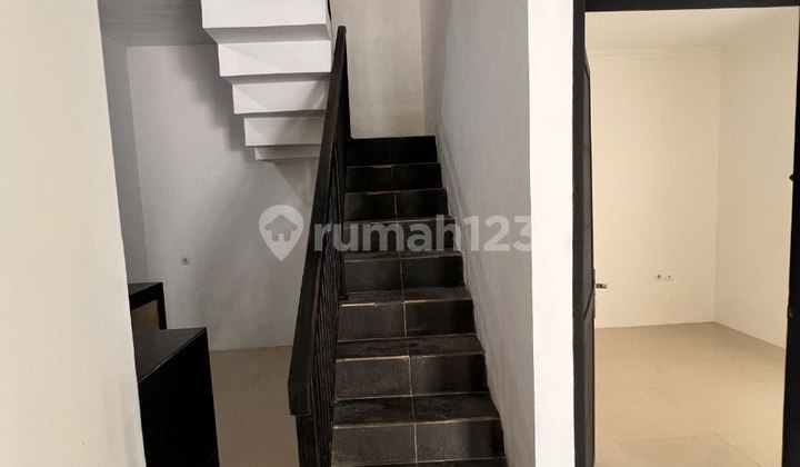 Rumah Cisaranten Kulon Arcamanik Dekat Antapani Bandung 2