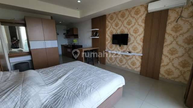 Studio 35 m2 Lt 9 Apartemen Dago Suites Bandung 2