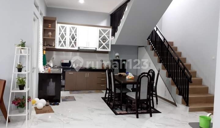 Minimalist House in Cijaura Near Kiaracondong Ciwastra. 2