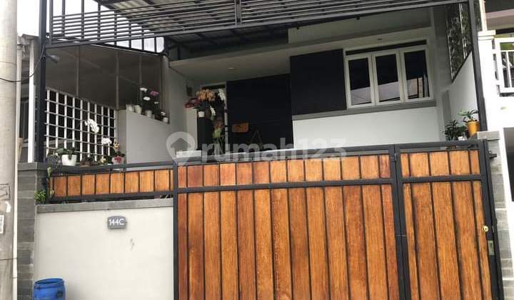 Rumah cantik cihanjuang dekat sariwangi parongpong bandung 