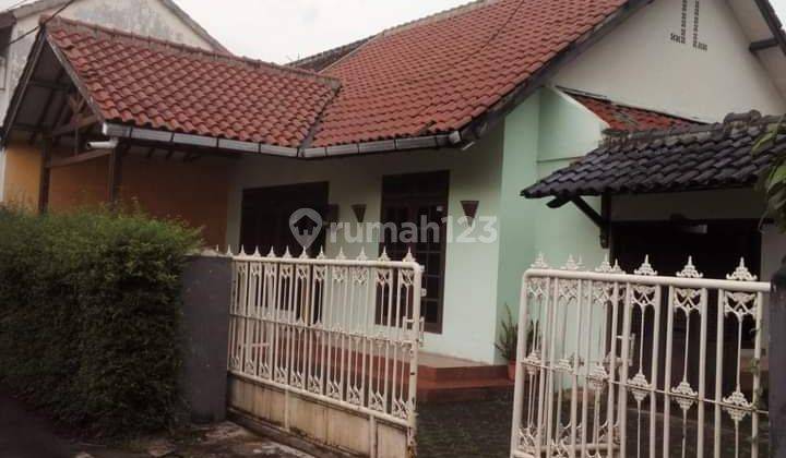 Rumah lama hitung tanah cibangkong dekat gatot subroto, turangga bandung 1