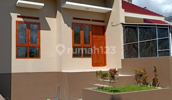 Rumah Baru Sariwangi Dekat Ciwaruga , Gegerkalong Bandung 2