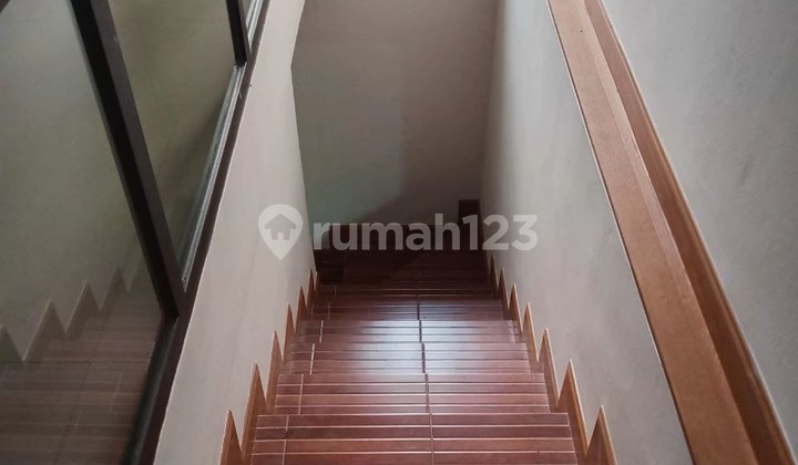 Rumah Bagus Ciwaruga Dekat Sariwangi, Gegerkalong Bandung 2