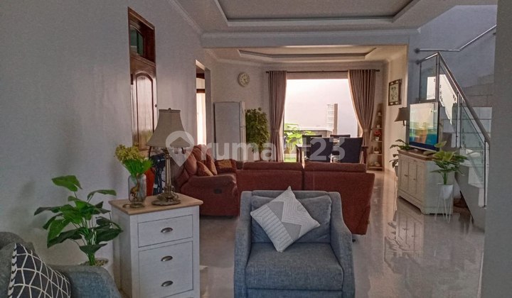 Rumah Terawat Arcamanik Endah Dekat Antapani Bandung