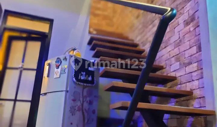 Ideal Industrialist House in Padasuka, Near Cicaheum Bandung 2