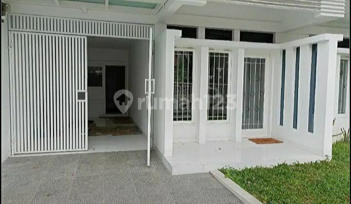 Beautiful Batununggal House Near Buah Batu, Cijagra Bandung