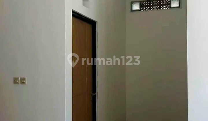 Minimalist House in Ciwastra Near Kiaracondong Bojongsoang Bandung 2