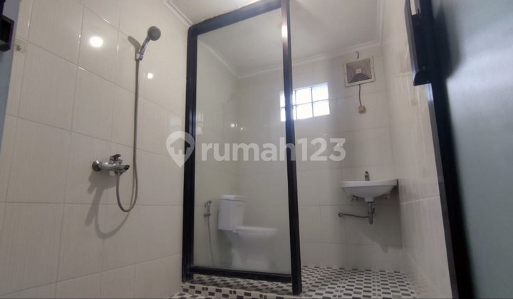 Rumah Hook Logam Dekat Ciwastra Buah Batu Bandung 2