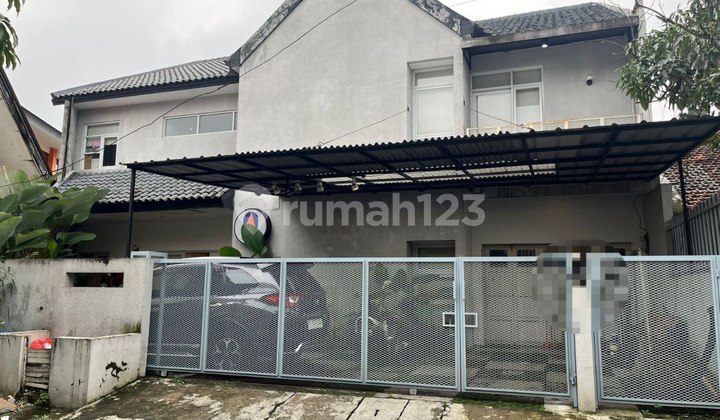 Rumah Kekinian Dekat Griya Yogya, Tol Buah Batu Bandung