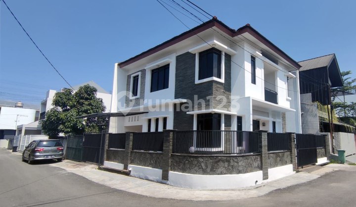 Rumah Hook Logam Dekat Ciwastra Buah Batu Bandung